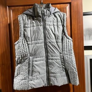 New York and Company puffer vest. Size XL